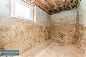 Photo 33- click for photo gallery